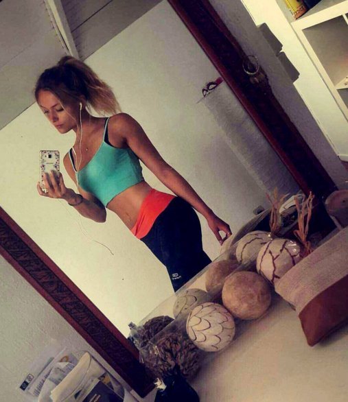 Σε αυτή την καλλονή ναυαγοσώστρια έκαναν καντάδα οι Ιρλανδοί στο Euro [εικόνες] | iefimerida.gr 7