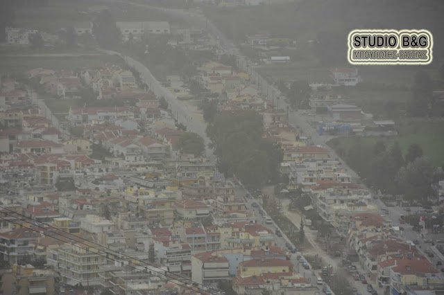 Αποπνικτική η ατμόσφαιρα στο Ναύπλιο από τη φωτιά στην Εύβοια [εικόνες] | iefimerida.gr 2