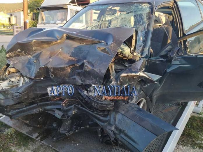 Ναύπλιο: Τραγικό δυστύχημα με μία νεκρή -Μετά από σύγκρουση αυτοκινήτων [εικόνες]  | iefimerida.gr 0