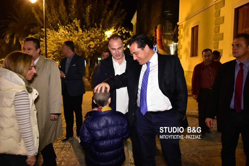 Γενέθλια στην περιοδεία του στο Ναύπλιο έκανε ο Αδωνις – Στο πλάι του η εντυπωσιακή Ευγενία [εικόνες & βίντεο] | iefimerida.gr 5