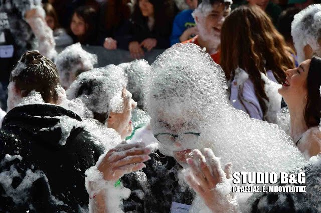 Κυνήγι θησαυρού με «βουτιές» σε γιαούρτι και αφρούς στο Ναύπλιο [εικόνες] | iefimerida.gr 16