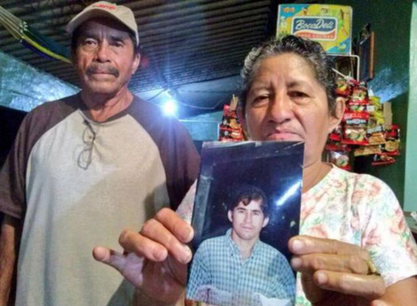 Εκπληκτική αλλαγή: Ο ναυαγός που έμεινε 14 μήνες στον ωκεανό ξυρίστηκε και κουρεύτηκε [εικόνες] | iefimerida.gr 5