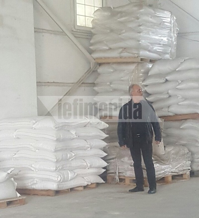 Η Νάξος στέλνει με καΐκια προϊόντα στα γειτονικά νησιά -Σπάει την απεργία της ΠΝΟ [εικόνες] | iefimerida.gr 6