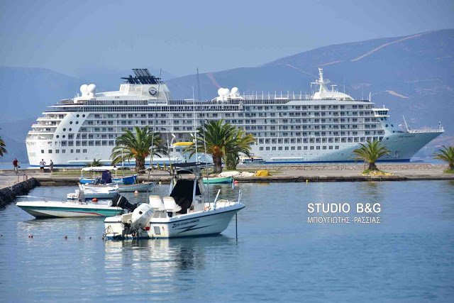 Στο Ναύπλιο το πιο υπερπολυτελές κρουαζιερόπλοιο στον κόσμο [εικόνες & βίντεο] | iefimerida.gr 3