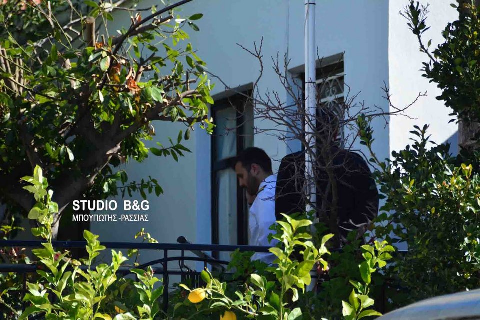 Τραγική ειρωνεία: Ο υποπλοίαρχος Πανανάς μπήκε τελευταία στιγμή στο ελικόπτερο που συνετρίβη [εικόνες] | iefimerida.gr 0