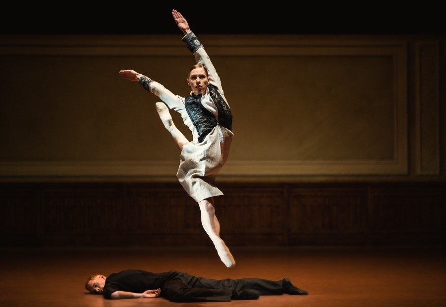 Το Nederlands Dans Theater (που αποθεώνουν διεθνώς) χορεύει στο Μέγαρο  | iefimerida.gr 0