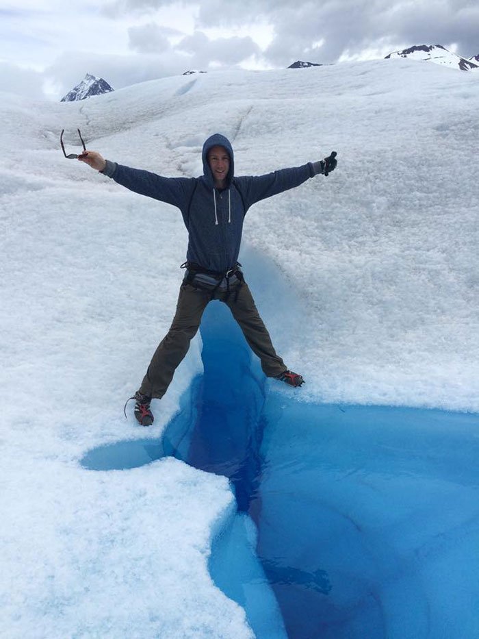 Παράτησε τη δουλειά του για να γυρίσει τον κόσμο -Βγάζει 1.000 δολάρια τη μέρα [εικόνες]  | iefimerida.gr 4