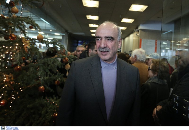 Η στιλιστική μοντερνιά του Μεϊμαράκη την Κυριακή των εκλογών [εικόνες] | iefimerida.gr 1