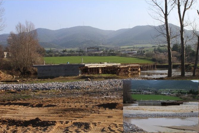 Λάσπη και χώμα: Τι άφησε πίσω της η κακοκαιρία στον Γαλλικό ποταμό [βίντεο & εικόνες] | iefimerida.gr 4