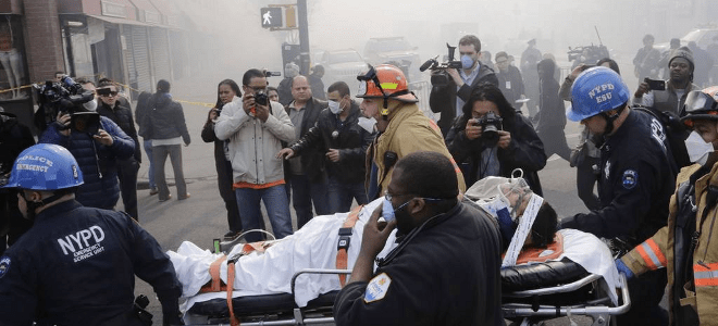 Χάος στη Νέα Υόρκη: 2 νεκροί και πολλοί εγκλωβισμένοι από έκρηξη και κατάρρευση κτιρίων [εικόνες&βίντεο] | iefimerida.gr 3