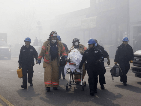 Χάος στη Νέα Υόρκη: 2 νεκροί και πολλοί εγκλωβισμένοι από έκρηξη και κατάρρευση κτιρίων [εικόνες&βίντεο] | iefimerida.gr 2