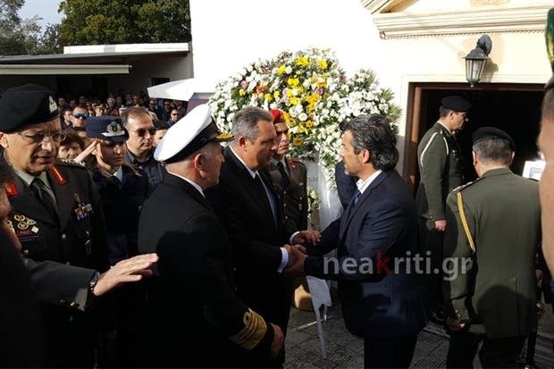 Αβάσταχτη οδύνη στην κηδεία του υποστράτηγου Γ. Τζανιδάκη [εικόνες] | iefimerida.gr 4