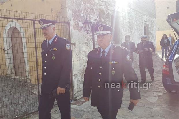 Αβάσταχτη οδύνη στην κηδεία του υποστράτηγου Γ. Τζανιδάκη [εικόνες] | iefimerida.gr 7