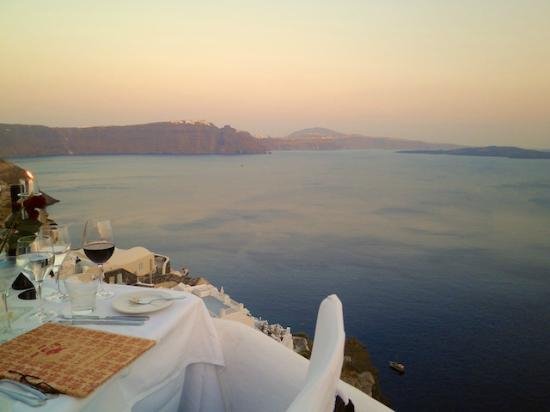 Τα εστιατόρια με την πιο όμορφη θέα στον κόσμο - Η Σαντορίνη ξεχωρίζει ξανά [εικόνες] | iefimerida.gr 3