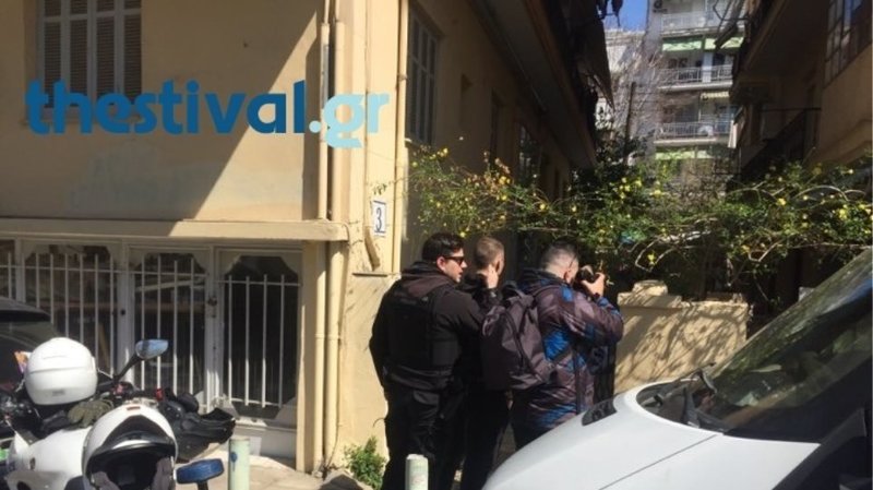 Θεσσαλονίκη: Βουτιά θανάτου για 47χρονη -Επεσε από το μπαλκόνι [εικόνες] | iefimerida.gr 3