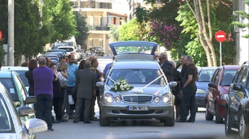 Θρήνος στην κηδεία του 11χρονου Μάριου [εικόνες] | iefimerida.gr 0