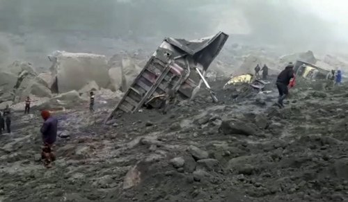 Iνδία: 9 νεκροί από την κατάρρευση ορυχείου στα ανατολικά της χώρας [εικόνες]  | iefimerida.gr 1