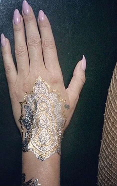 Οι selfies είναι πασέ: Οι nailfies είναι η νέα μόδα στις φωτογραφίες -Τι ακριβώς είναι [εικόνες] | iefimerida.gr 4