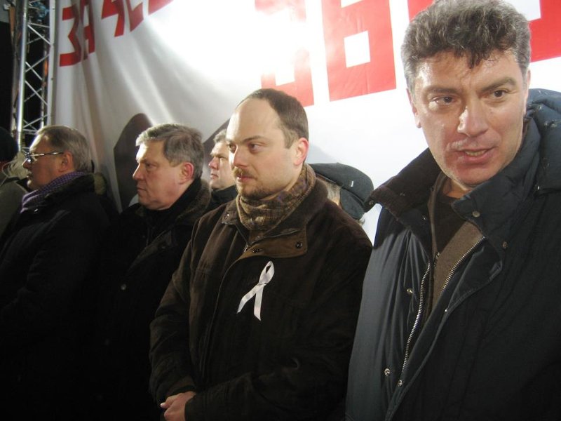 «Το Κρεμλίνο δηλητηρίασε τον άνδρα μου», υποστηρίζει η σύζυγος ενός σφοδρού επικριτή του Πούτιν | iefimerida.gr 1