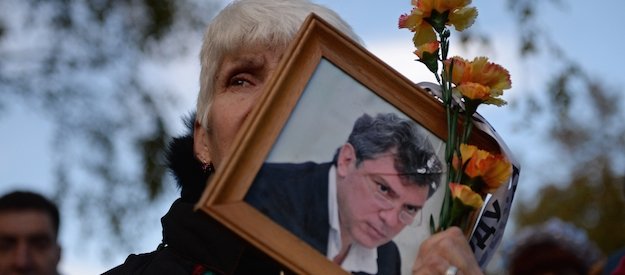 Ρωσία: Χιλιάδες κόσμου διαδήλωσαν στη μνήμη του Μπορίς Νεμτσόφ [εικόνες] | iefimerida.gr 3