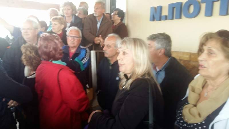 Χαλκιδική: Κάτοικοι της Ποτίδαιας έχουν μείνει έξι μήνες χωρίς νερό! [εικόνες] | iefimerida.gr 3