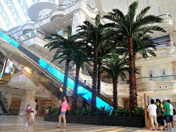 Το μεγαλύτερο κτίριο του κόσμου άνοιξε τις πύλες του στην Κίνα -Χωράει τρεις φορές το πεντάγωνο [εικόνες] | iefimerida.gr 3