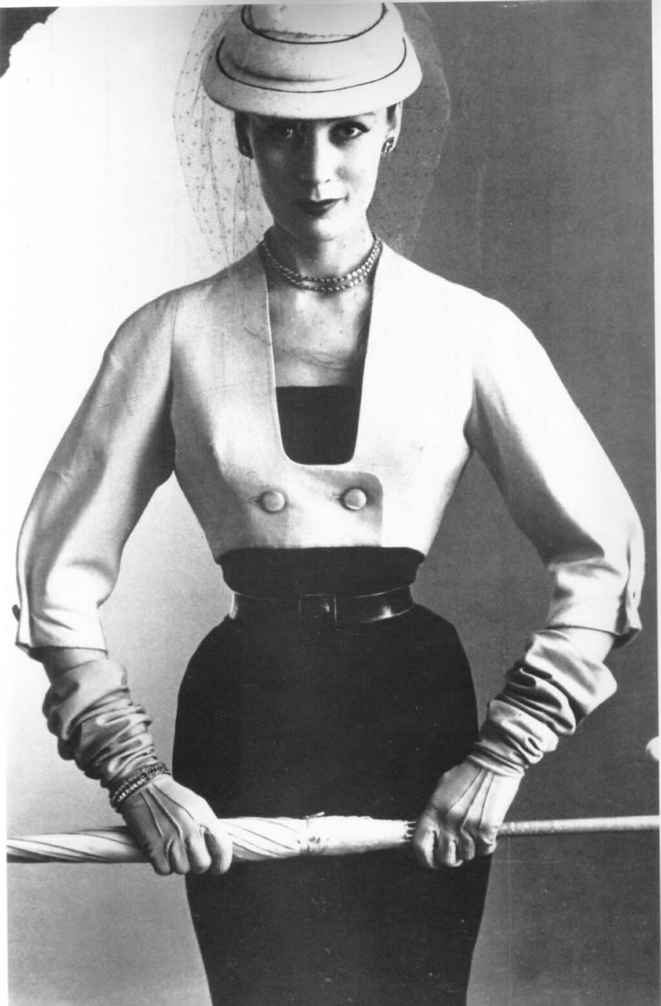 Ο Θεός έπλασε τη γυναίκα και ο Dior την ...ξαναέπλασε [εικόνες] | iefimerida.gr 6