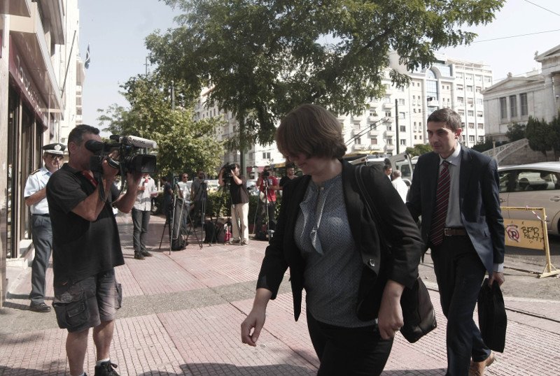 Η πρώτη ημέρα της διαπραγμάτευσης με τους Τροϊκανούς -Οσα έγιναν στο ΓΛΚ | iefimerida.gr 3