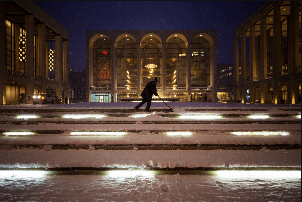 Πόλη-φάντασμα η Νέα Υόρκη: Καλυμμένη από χιόνι -Παρέλυσαν τα πάντα [εικόνες] | iefimerida.gr 11
