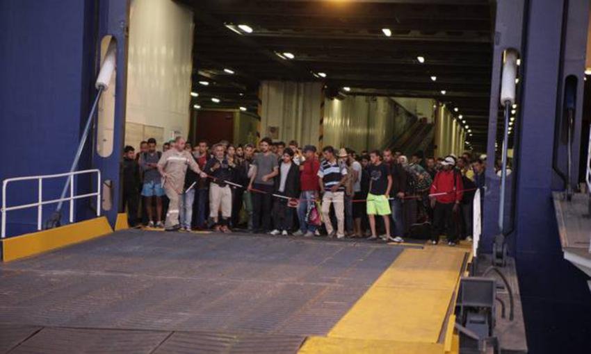 Εγκύκλιος του υπ.Υγείας προς τις περιφέρειες με οδηγίες για την υγιεινή των προσφύγων [λίστα] | iefimerida.gr 0