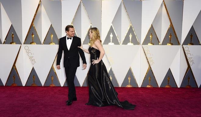 To reunion της Κέιτ Γουίνσλετ και του Λεονάρντο Ντι Κάπριο -Στα Οσκαρ, 20 χρόνια μετά τον «Τιτανικό» [εικόνες] | iefimerida.gr 5