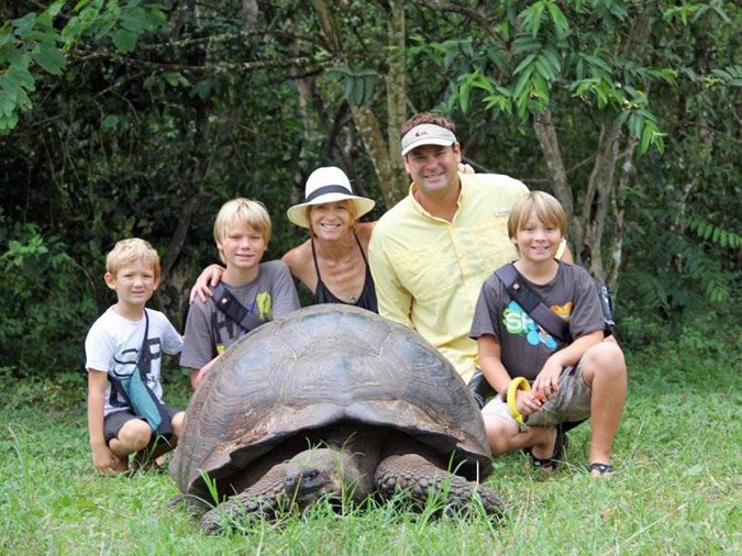 Business Insider: Αυτός είναι ο άνθρωπος που έγινε πάμπλουτος κάνοντας διακοπές με το σκάφος του! [εικόνες] | iefimerida.gr 1