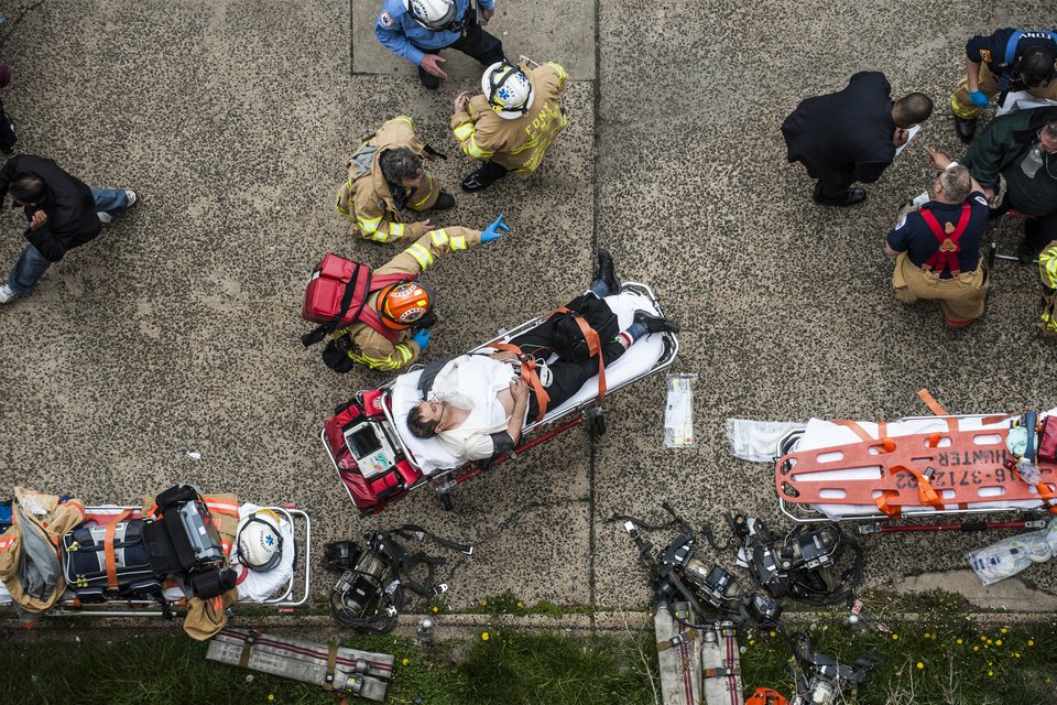 Εκτροχιασμός συρμού του μετρό στη Νέα Υόρκη -Τουλάχιστον 19 τραυματίες [εικόνες] | iefimerida.gr 1