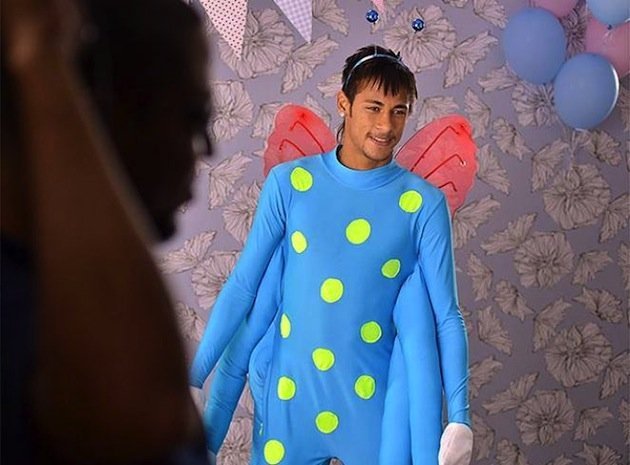 Ο Νεϊμάρ ντύθηκε αγελάδα για τις ανάγκες διαφήμισης [εικόνες] | iefimerida.gr 2