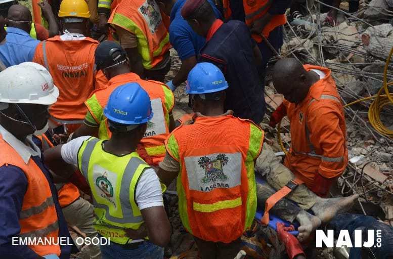 Τραγωδία στην Νιγηρία: 30 άνθρωποι σκοτώθηκαν από κατάρρευση κτιρίου [εικόνες]       | iefimerida.gr 7