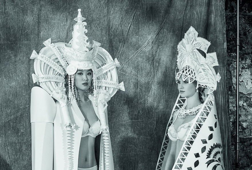 Χάρτινες νύφες: Νεαρή Ρωσίδα φτιάχνει νυφικά χωρίς ύφασμα [εικόνες]  | iefimerida.gr 5