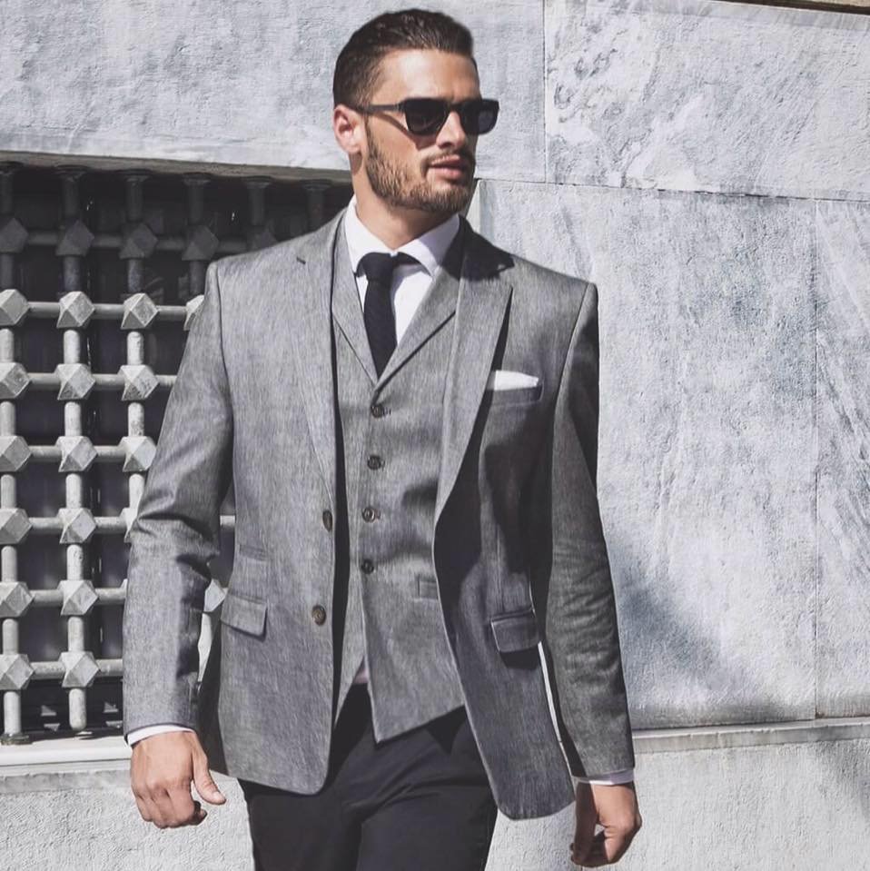 Aυτό είναι το μοντέλο, κολλητός του Σπαλιάρα, που θέλει να πάει στο Survivor 2 [εικόνες & βίντεο] | iefimerida.gr 1