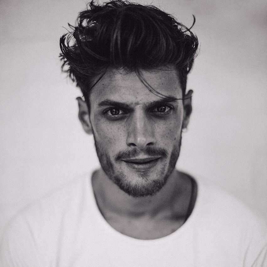 Aυτό είναι το μοντέλο, κολλητός του Σπαλιάρα, που θέλει να πάει στο Survivor 2 [εικόνες & βίντεο] | iefimerida.gr 0