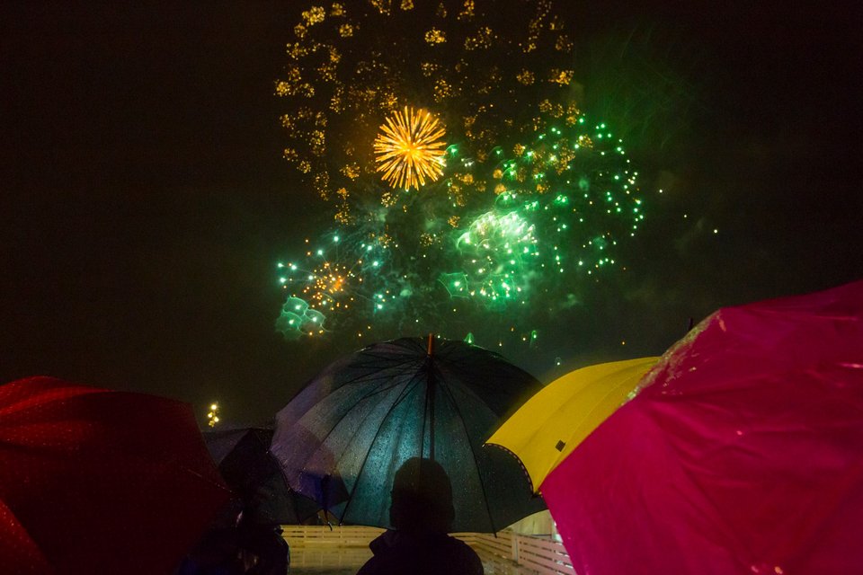 Με μουσική, πυροτεχνήματα και... τζόκιγνκ 13.000 επισκέπτες υποδέχθηκαν το 2019 στο Κέντρο Πολιτισμού Ίδρυμα Σταύρος Νιάρχος [εικόνες] | iefimerida.gr 7