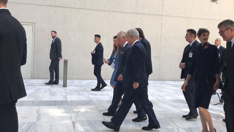 Ο πρίγκιπας Κάρολος στο Ιδρυμα Νιάρχος  [εικόνες & βίντεο] | iefimerida.gr 2