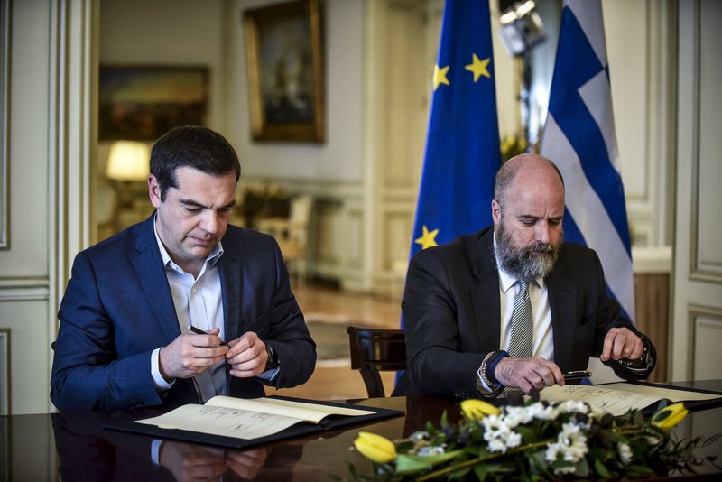 Το Σταύρος Νιάρχος δίνει 200 εκατ. για δομές Υγείας -Υπέγραψε μνημόνιο συνεργασίας με την κυβέρνηση | iefimerida.gr 3