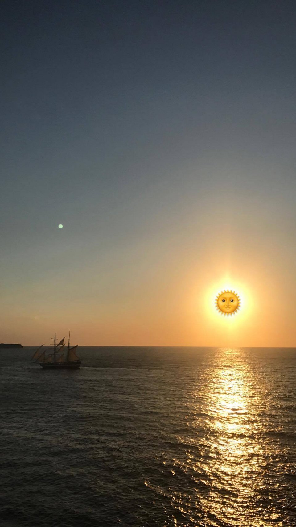 Οι χλιδάτες διακοπές της Ευγενίας Νιάρχου στη Σαντορίνη με την παρέα της [εικόνες] | iefimerida.gr 6