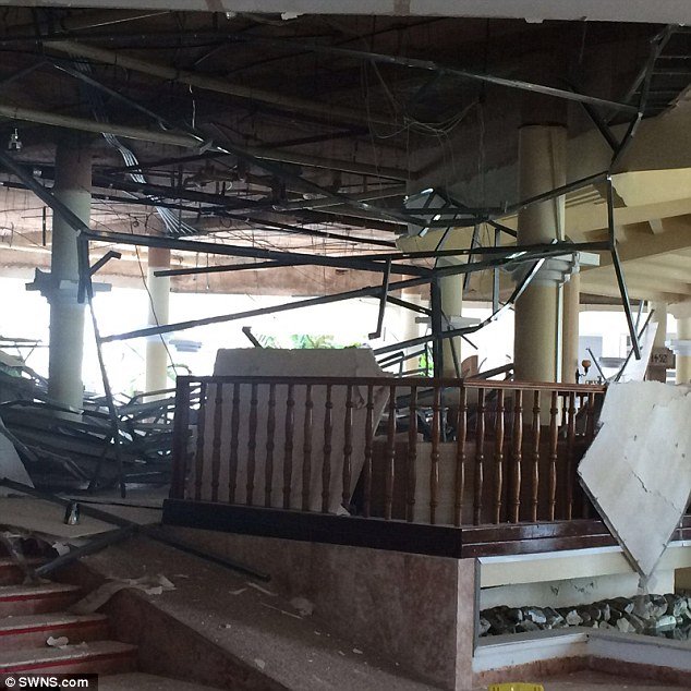 Γάμος 25.000 λιρών μετατράπηκε σε εφιάλτη όταν κατέρρευσε η οροφή ξενοδοχείου πάνω σε όλους [εικόνες] | iefimerida.gr 1