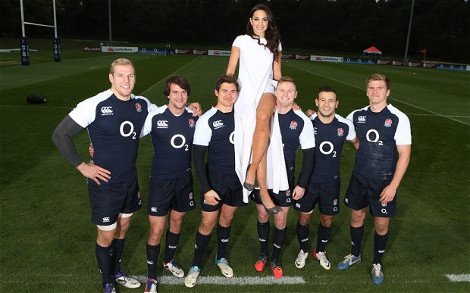 Ποια έχει βάλει στο μάτι τον φρεσκοχωρισμένο πρίγκιπα Χάρι; [εικόνες]  | iefimerida.gr 4