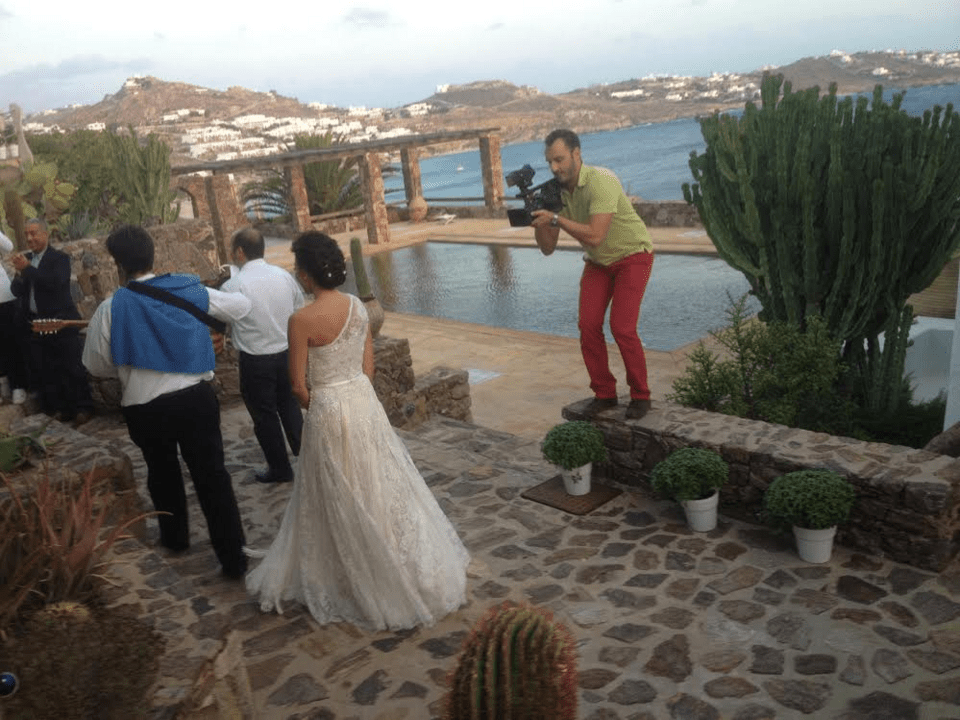 Ο γάμος της Σίσσυς Φειδά -Η γαμήλια δεξίωση και το τρελό πάρτι με τον Τόνι Σφήνο [εικόνες] | iefimerida.gr 7