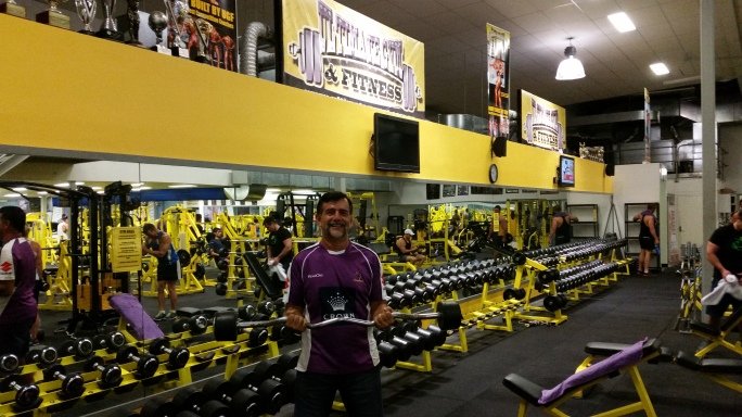 Νικ Χαλκίτης -Ο ομογενής που μάζεψε με το... μουστάκι του 29.000 δολάρια [εικόνες] | iefimerida.gr 4