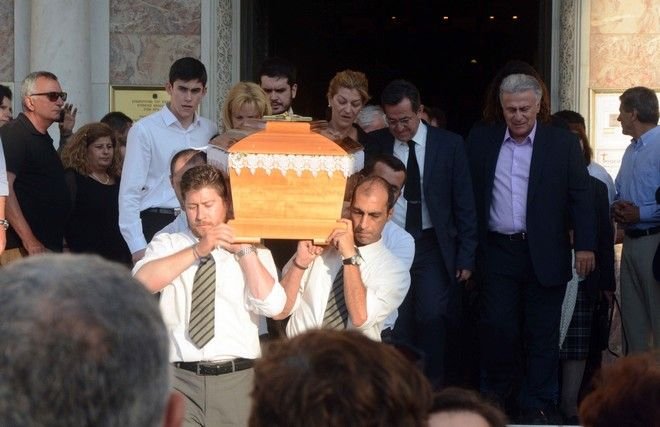 O θρήνος της οικογένειας Νίκου Νικολόπουλου που συγκλόνισε την Ελλάδα [εικόνες] | iefimerida.gr 0