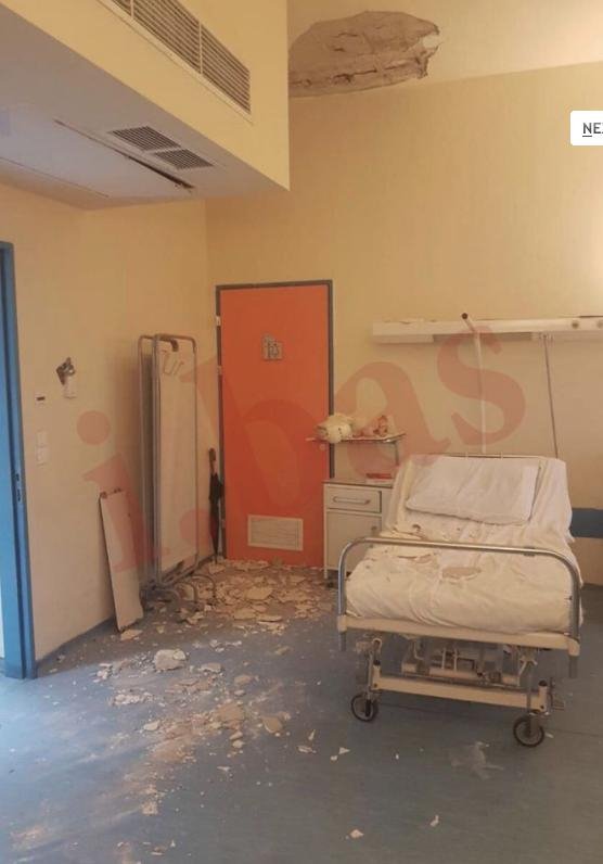 Κατέρρευσε ταβάνι στο νοσοκομείο Νίκαιας -Τραυματίστηκε η μητέρα ασθενούς [εικόνες] | iefimerida.gr 2