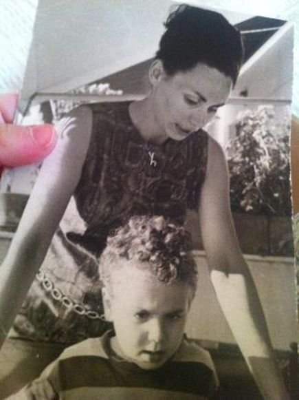 Απόσπασμα από το νέο βιβλίο που γράφει ο Χρήστος Χωμενίδης - Κεντρικό πρόσωπο η μητέρα του [κείμενο&εικόνα] | iefimerida.gr 0