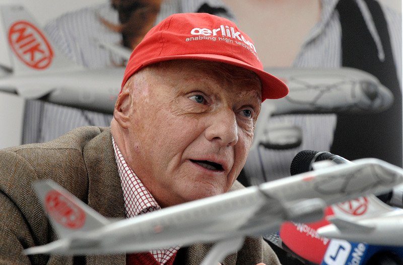 Πώς η πτώχευση της Air Berlin «απογειώνει» τη Lufthansa- Γιατί ανησυχούν οι επιβάτες | iefimerida.gr 1